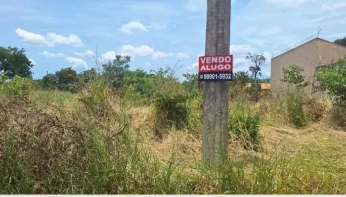 Vendo Vila Raquel terreno 360 m2 do lado condomínio da Plaenge LIEU 100 metros do asfalto