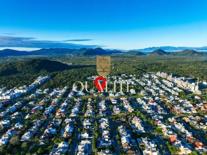 Terreno com 600m2 no Amoraeville em Jurerê Florianópolis, valor R$3.700.000