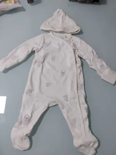 Macacão e gorro para bebê -NOVO - Unissex - Tamanho P