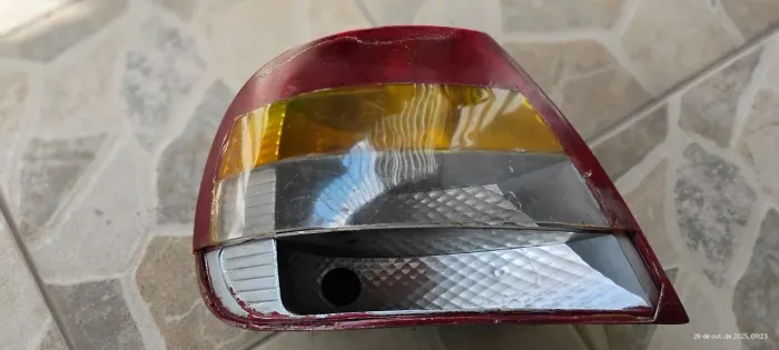 Lanterna traseira siena fire 2003 lado esquerdo