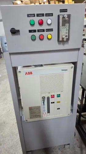 Disjuntor ABB  Vmax Á Vacuo 17.5KV-630A (Usado)
