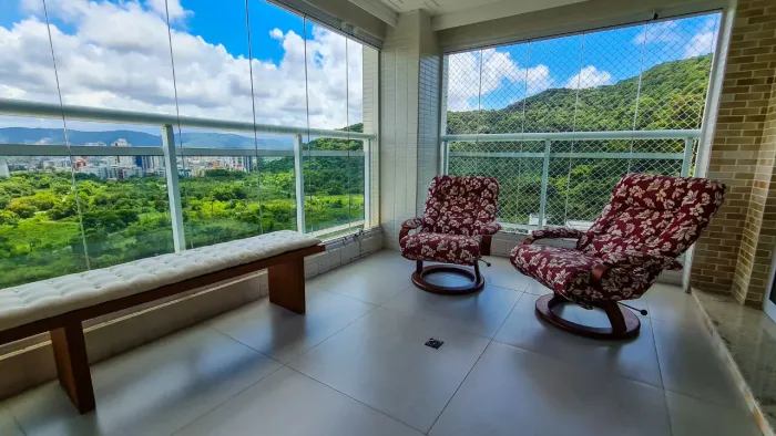Condomínio VerdeMar, apartamento à venda na praia da Enseada em Guarujá.