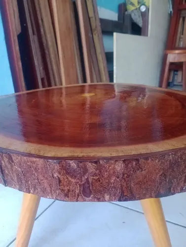 Promoção!Mesa rústica de madeira vinhático 399,00