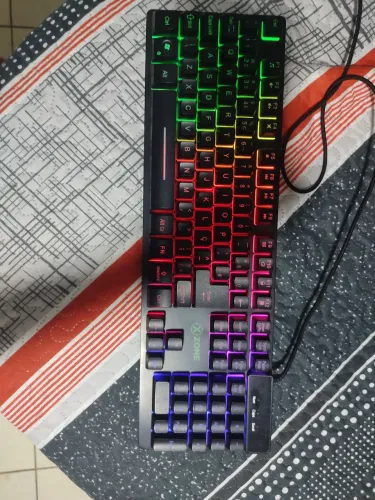 Teclado Gamer XZONE RGB