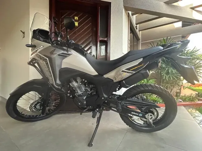 Honda Sahara 300cc -  Ano 2025