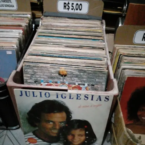 Discos vinil - Vários estilos A PARTIR de R$ 5,00