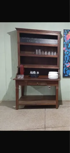 Cristaleira/Buffet Ipê 