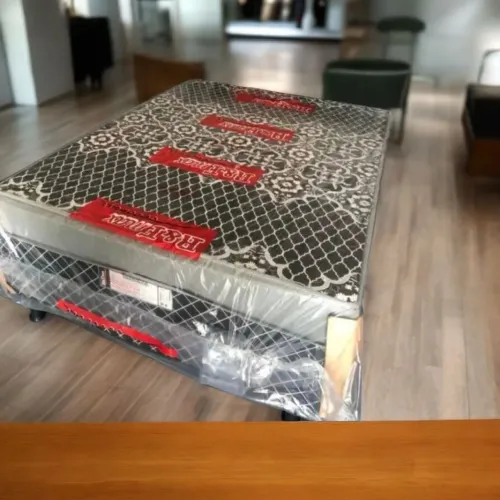 Cama Box ótima qualidade e conforto.