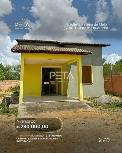 Casa moderna com amplo terreno no Equatorial
