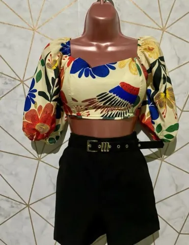O cropped que é a cara do verão!