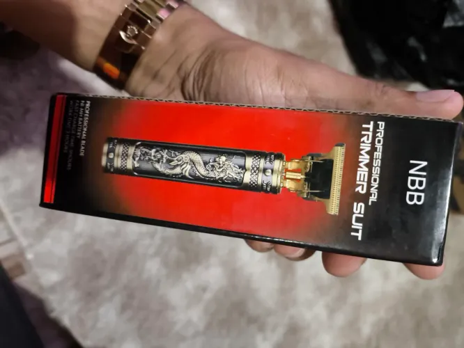 MAQUINA DE CORTAR E BARBEAR 