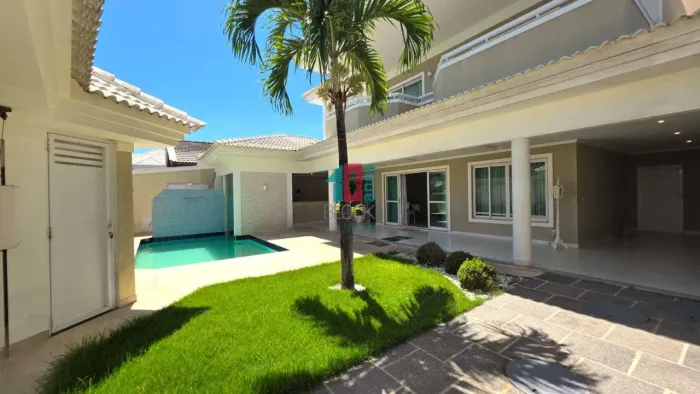 Barra da Tijuca | Casa de Condomínio 4 quartos, sendo 4 suites