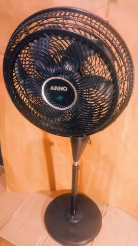 Ventilador Arno 50cm. Pouco uso. R$180. Entrega.