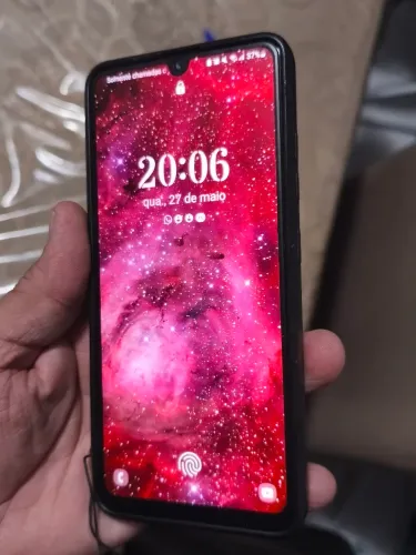 Celular Samsung a32 4g novo.