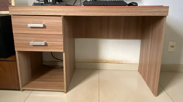 Escrivaninha - 1,20 x 47 x 76