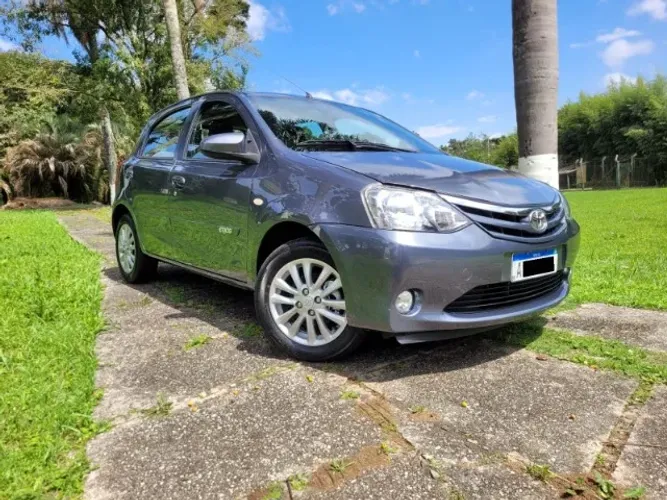Toyota Etios XLS 1.5 Flex 16V 5P Mec. 2014
