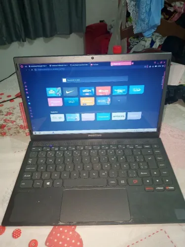 Notebook semi novo
