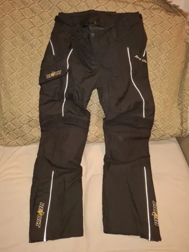 Calça Moto Feminina Impermeável REVOLT - Proteção e Conforto ?