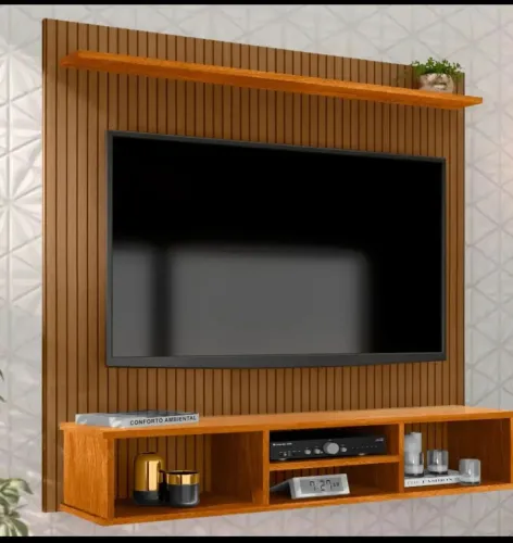 Painel suspenso Everest tv até 50" cor naturale MDP design ripado 3 nichos 