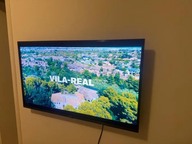Tv LG 43 polegadas muito nova