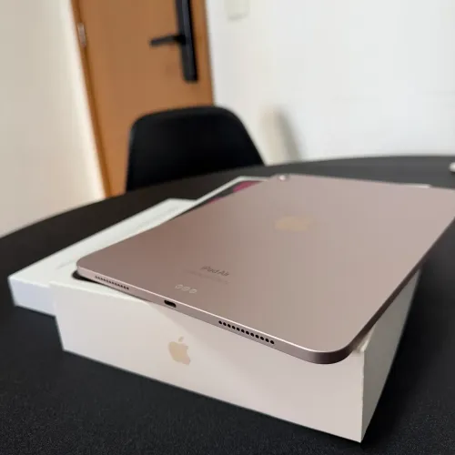 iPad Air 5º Geração 64GB Rose
