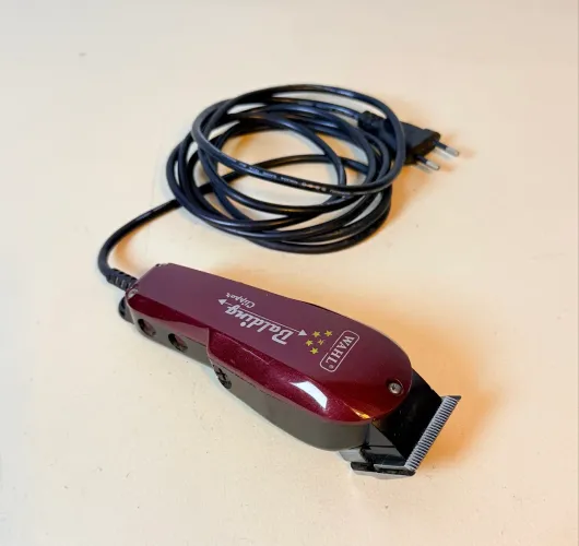 MÁQUINA DE CABELO _ WAHL BALDDING CLIPPER 110V