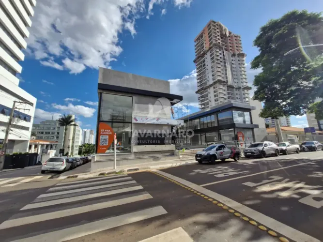 Centro Comercial Mall na Vila Estrela