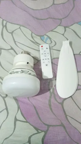 Ventilador de teto e luminária