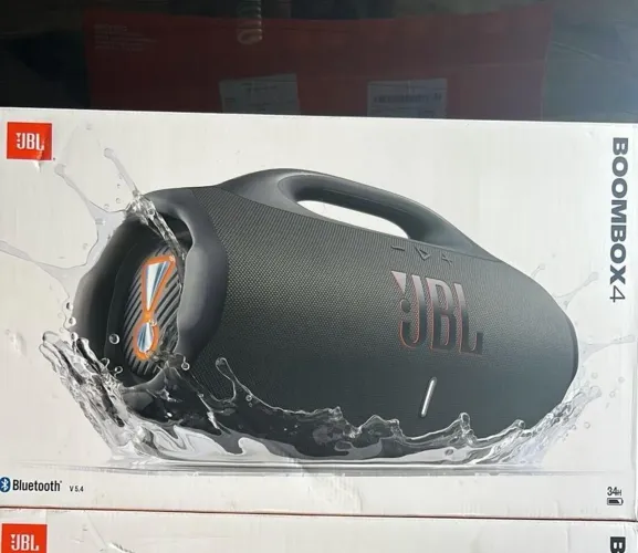 Bombox 4 lacrada 1 ano de garantia