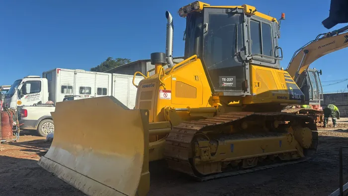 Trator Esteira Komatsu D51EX - 2022 - 3.490 horas