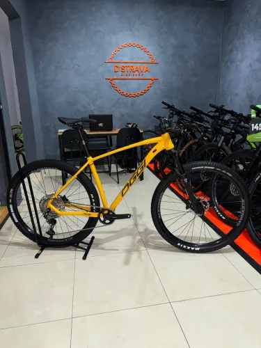 Bicicleta OGGI 7.3 2025 tamanho 17 nova