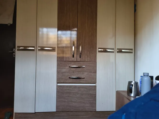 Vende-se guarda roupa usado e/ou cama de solteiro