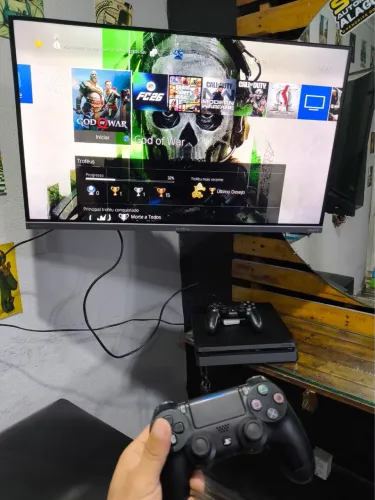 PlayStation 4 slim
