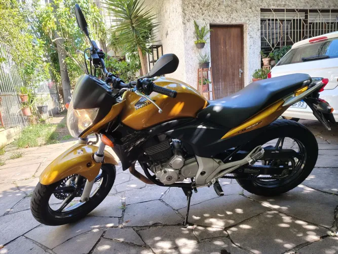 CB 300 2010 - Ac troca carro ou moto de maior valor