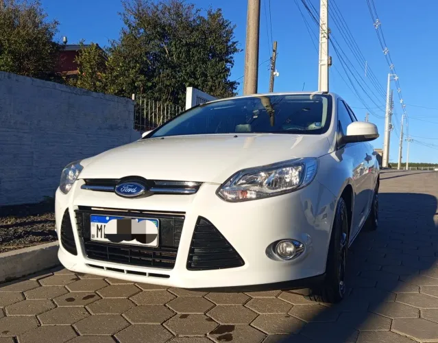 Ford Focus 1.6 S/se/se Plus Flex 8v/16v 5P 2014