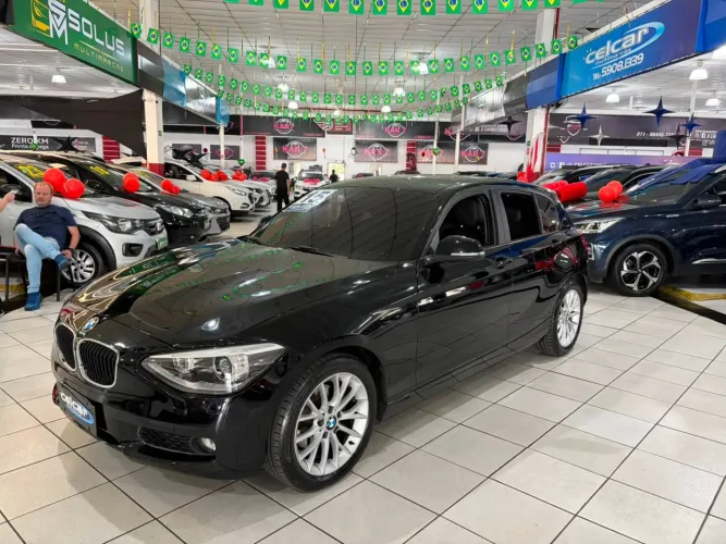 BMW 118IA / Urban/sport 1.6 TB 16V 170cv 5P 2015