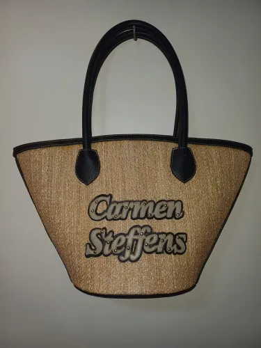Bolsa Carmen Steffens nova média de palha.
