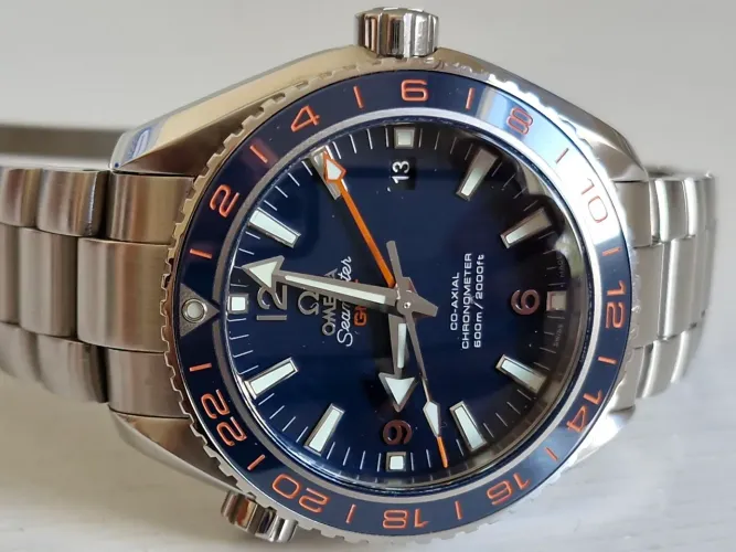 Relógio Omega Seamaster Co-axial GMT. 600 m. Planet Ocean