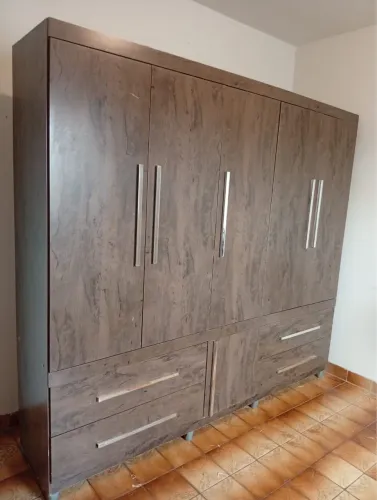 Guarda roupa de casal