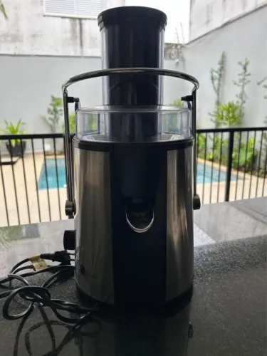 Centrífuga Juicer Faz sucos natural da fruta Preto e Aço Inoxidável 220v