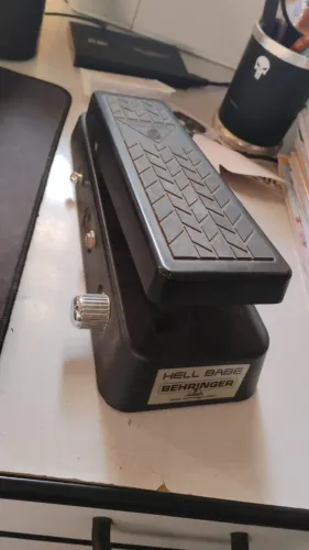 Pedal Hell Babe Wah-Wah Behringer Excelente Estado