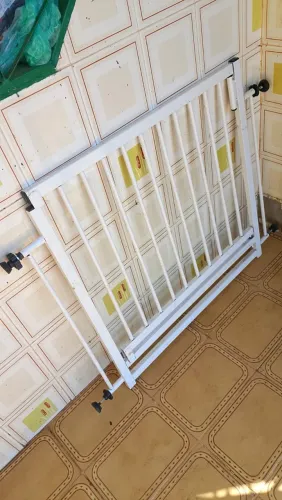 Grade proteção de porta