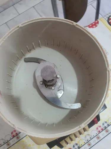 Vendo Relíquia...Multiprocessador Arno, primeiro fabricado pela Arno fuionamento perfeito