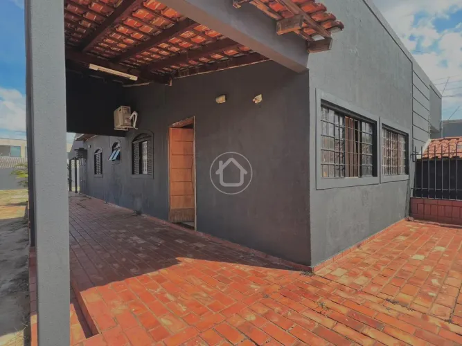 CASA VILA BANDEIRANTES
