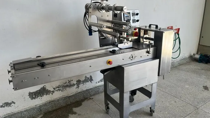 Vende-se flupeq nova, embala 3 mil picolé hora, nova sem uso .