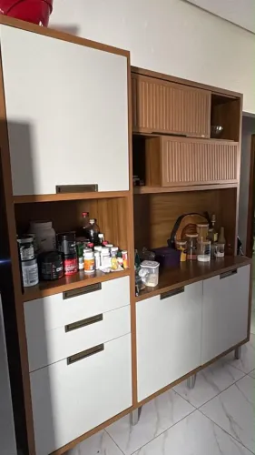 Cozinha Compacta em MDF com 6 Portas, 2 Gavetas, 11 Prateleiras  - Freijó/Off White