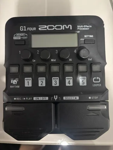Pedaleira G1 Four Zoom