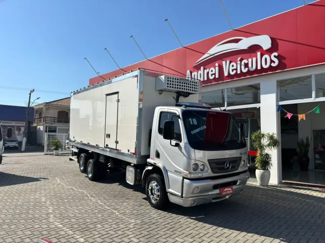 MB Mercedes-Benz Accelo 1016 CE 6x2 (Truck) Completa Baú Refrigerado 2018