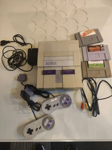 Super Nintendo 2 controles 3 cartuchos