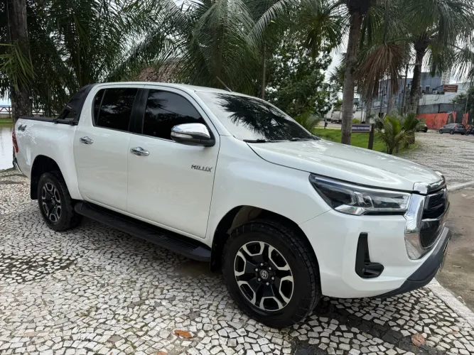 Toyota Hilux CD SRX 4X4 2.8 TDI 16V Diesel Aut. 2021